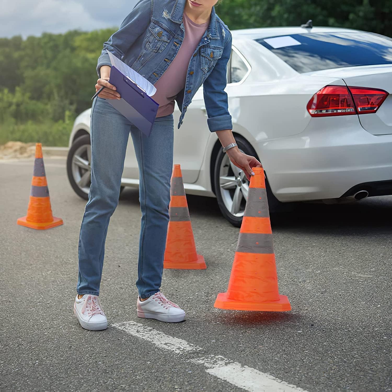 Collapsible Traffic Cone 45 Cm (18") - Reflective Pop up Safety Cone, Orange Road Cone for Car Breakdown, Parking & Sports (1 Piece)